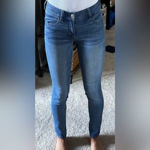 Low rise American Eagle jeans